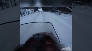Polaris indy lite340, недопрыжок, купание и как сушить носки с помощью снегохода