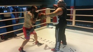 Бокс - работа на лапах / Boxing - pad work