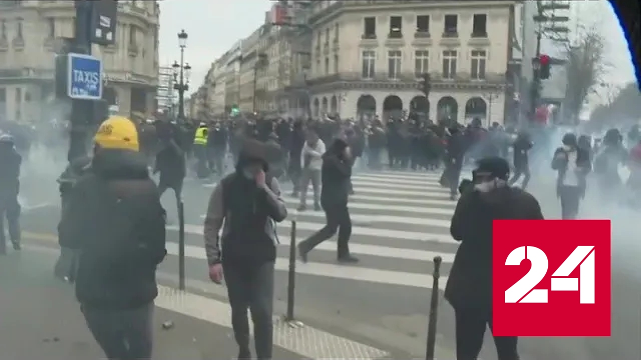 Около 150 полицейских пострадали во Франции в результате акций протеста - Россия 24