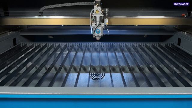 Лазерный станок по металлу, дереву и пластикам Wattsan NC-C 1390. Резка фанеры, оргстекла и металло