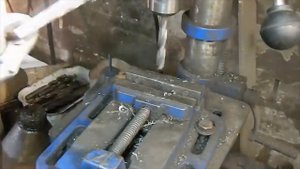 ПОЛЕЗНАЯ САМОДЕЛКА ДЛЯ ГАРАЖА.