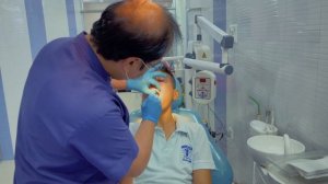 बिना दर्द  के दांत निकलता देखिये  / PAINLESS TOOTH EXTRACTION / DR AMIT VERMA