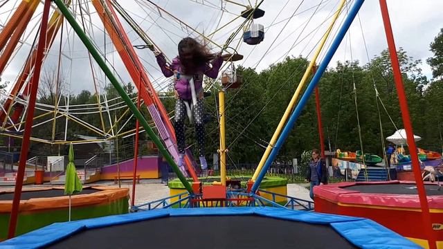 Прыгаю на батуте "Кенгуру"💃👍❤ смотреть онлайн