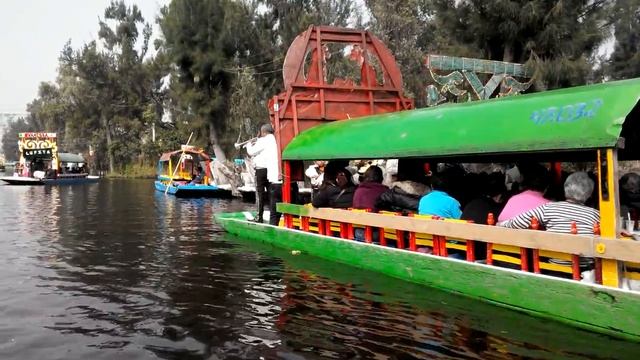 Мехико. Район Сочимилько (Xōchimīlco) смотреть онлайн