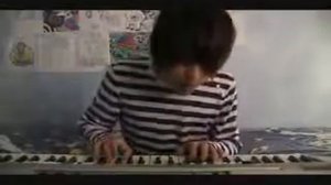 челкастый поет очень круто