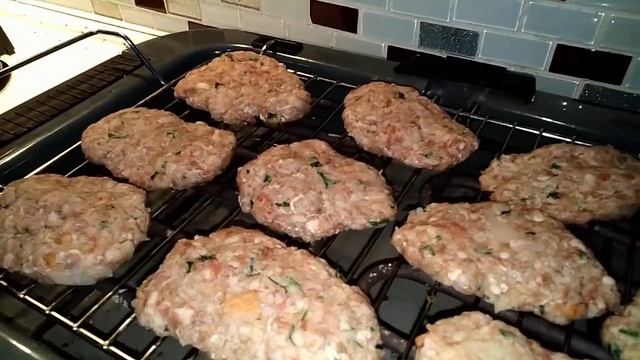 EVDE ELEKTRİKLİ IZGARADA KOKUSUZ DUMANSIZ ANNE KÖFTESİ KIZARTTIK смотреть онлайн