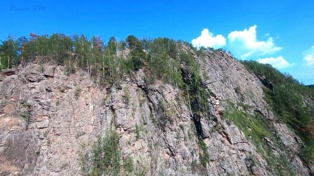 Медведь Камень