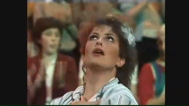 Dracula's Tango- Toto Cealo смотреть онлайн