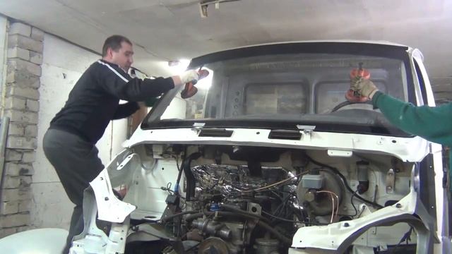 Постройка Газель самосвал "Выпуск №13"Вклейка лобового стекла! смотреть онлайн