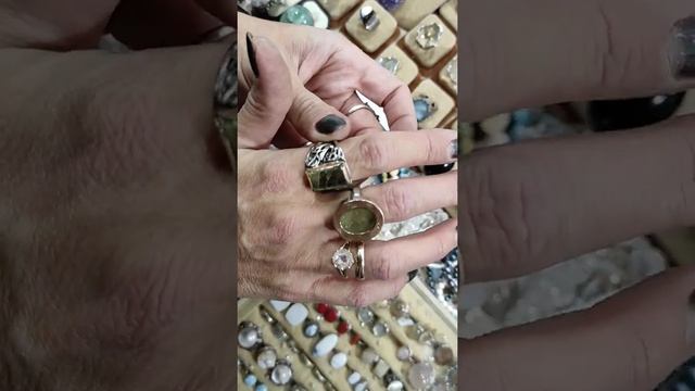 продажа украшений с камнями смотреть онлайн