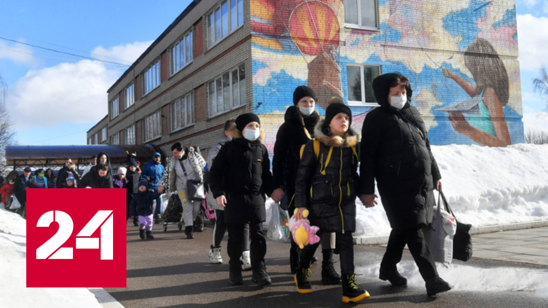 Украинский паспорт становится счастливым билетом для темных личностей - Россия 24