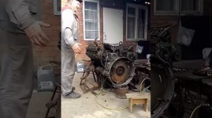 Двигатель ОМ422 запуск