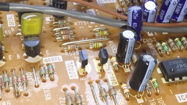 ЧТО ВЗЯТЬ ИЗ МУЗЫКАЛЬНОГО ЦЕНТРА?! смотреть онлайн