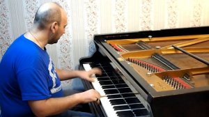 Фраер (А. Розенбаум) - играет Дионис Харлампиди