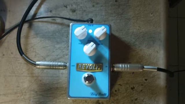 BigButt overdrive with Bass using finger-picking смотреть онлайн