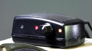 Демонстрация самодельного автономного усилителя звука на м/с Pam8403 (3 Вт макс, 2 канала)