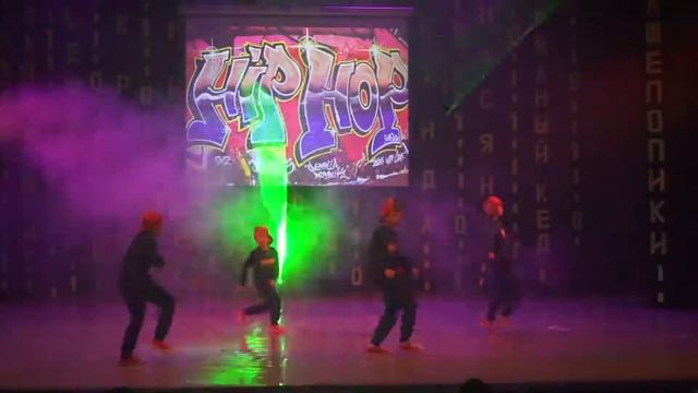 Группа "Банда" - "В ритме улиц" смотреть онлайн