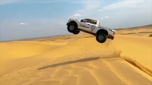 Traction Hobby 1/8 Scale Ford F-150 RAPTOR Off-road Bash, Driving Sand | Rc Crawler