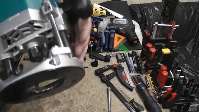 Фрезер Makita 3612C. Простенький лифт и защита от выпадения мотора смотреть онлайн