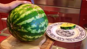 САМЫЙ МАЛЕНЬКИЙ АРБУЗ В МИРЕ  ?! ПРОБУЕМ ЖЕЛТЫЙ АРБУЗ /ДОРОГО ДЕШЕВО