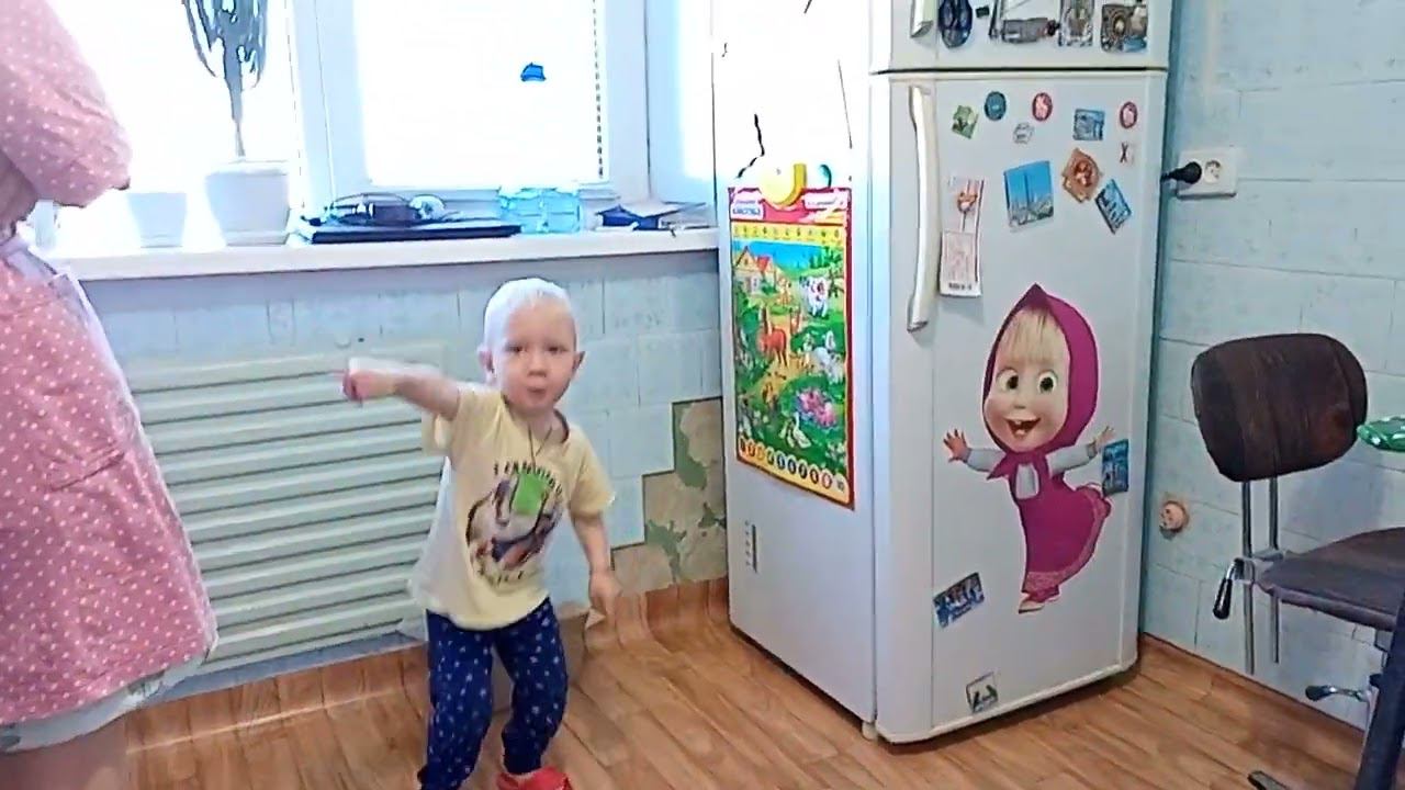 Медведь пляшет смотреть онлайн