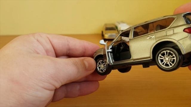 Обзор игрушечных машинок