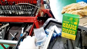 Плановое ТО BMW/Утечка масло/Замена прокладки поддона/Замена масло/Масло OMEGA G-1 #BMW #E90 #gaske