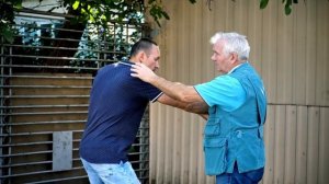 Что эффективнее, ладонь или кулак?