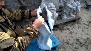 ЛЯГУШКА  ИЗ  БЕТОНА