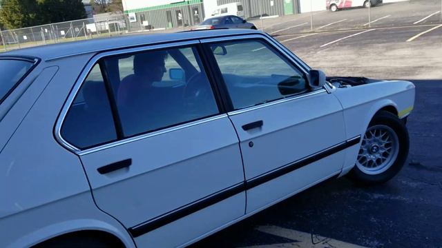 1988 BMW 528e install check смотреть онлайн