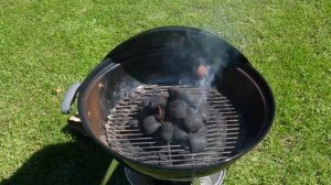 Куриные крылышки, копченые в гриле Weber compact Kettle.Копчёные крылышки,рецепт.