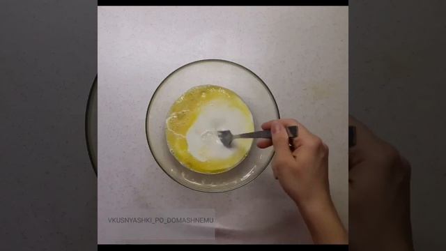 ОЛАДУШКИ на кефире. Очень вкусный и простой рецепт.