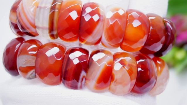 Браслет Сардоникс натуральный на резинке камни природные широкий агат сердолик 3770 Хорошие Вещи