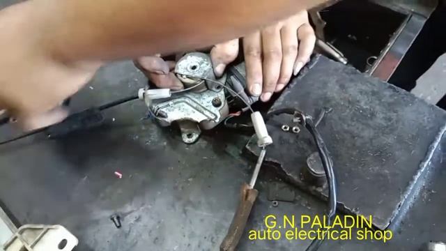 (MITSUBISHI LANCER PIZZA PIE) REPAIR POWER WINDOW CABLE смотреть онлайн
