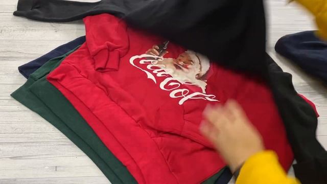 Лот 805. Мікс різдвяних кофтинок смотреть онлайн