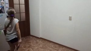 9 способов чем занять ребенка дома