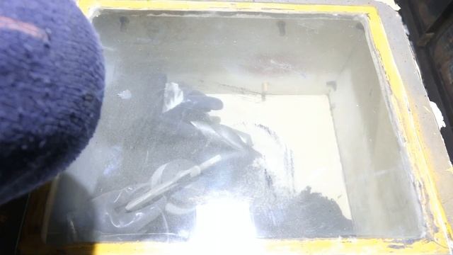 Пескоструйная камера из кухонного шкафа.Тестируем вместе с бытовым пескоструйным пистолетом