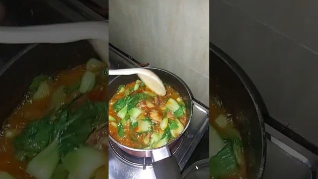 satisfyingfood yummy spicy ginisang sardinas with chicken and vege ??? shortsvideo shorts