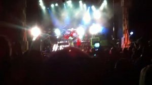 Limp Bizkit live covers Rage Against Machine (Killing in the Name)