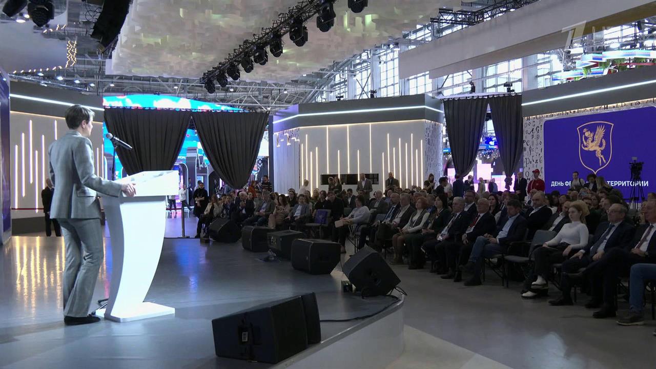 На грандиозной выставке "Россия" проходит День машиностроения