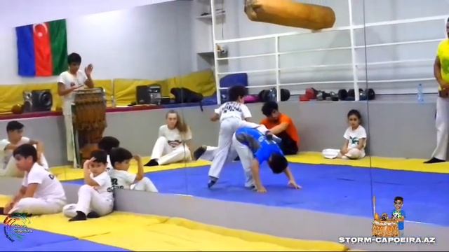 Amazing capoeira kids roda (hoda) Impressive! смотреть онлайн