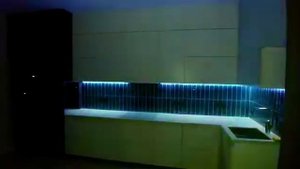 Светодиодная подсветка для кухни под шкафы с пультом RGB