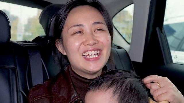【超小厨】带媳妇逛宝马车专卖店！80万天价直接劝退，两个娃娃健健康康就是福！