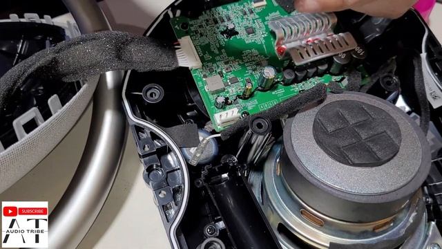 How to replace battery of Harman/Kardon Onyx Studio 7 смотреть онлайн