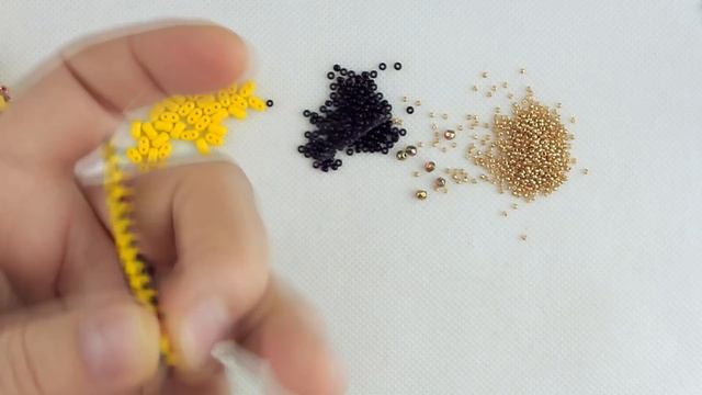 Жгут-цепочка с бусинами Bibo смотреть онлайн