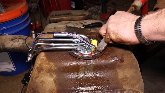 1995 Chevy 1500 FUEL PUMP replacement смотреть онлайн
