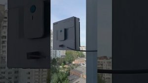 робот-мойщик окон Mamibot iGLASSBOT W200 SkyBot