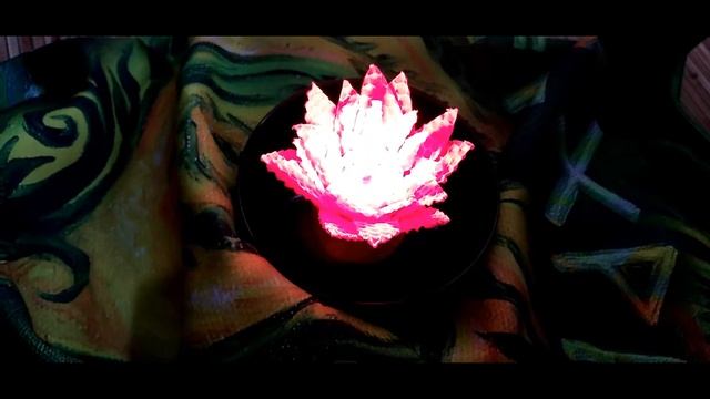 Свеча Георгина. Цветок из вощины. Видеобзор 2 мин. смотреть онлайн