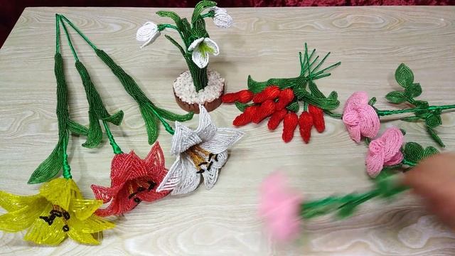 Цветы из бисера  Обзор// Flowers Bead Review