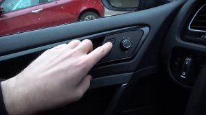 Как заблокировать двери автомобиля VOLKSWAGEN Golf 7 / Закрыть все двери в VOLKSWAGEN Golf 7